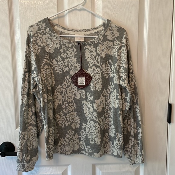 Knox Rose floral pullover - Picture 3 of 8